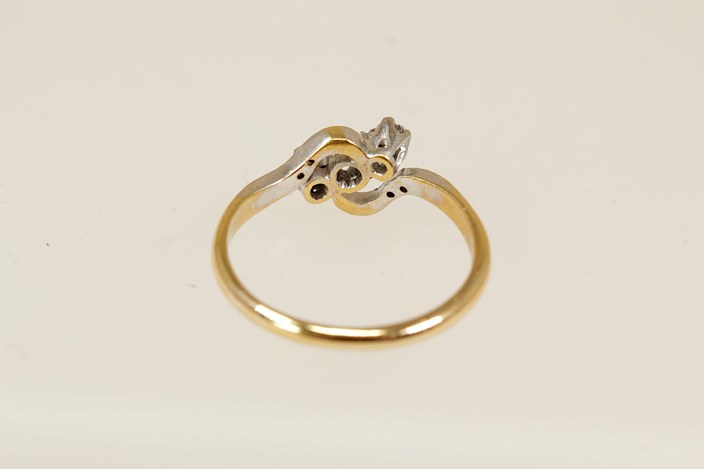 Vintage 18ct Diamond Twist Ring