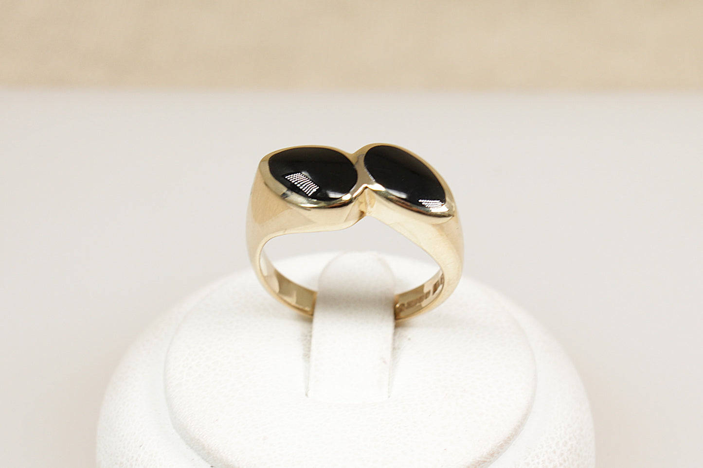 9ct Gold Whitby Jet Duo Ring