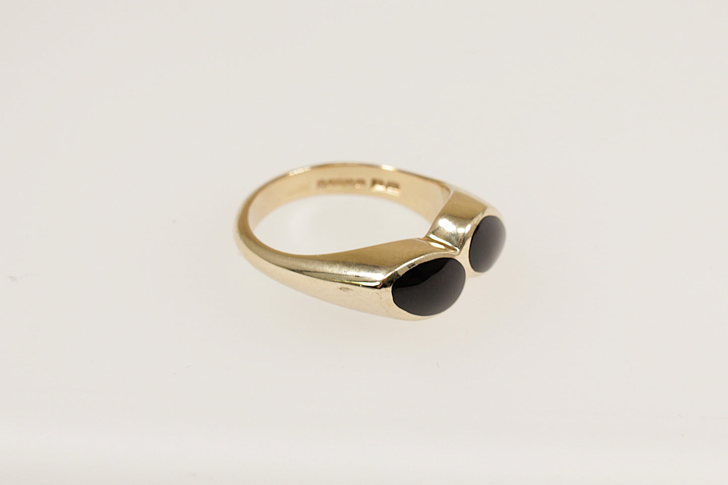9ct Gold Whitby Jet Duo Ring