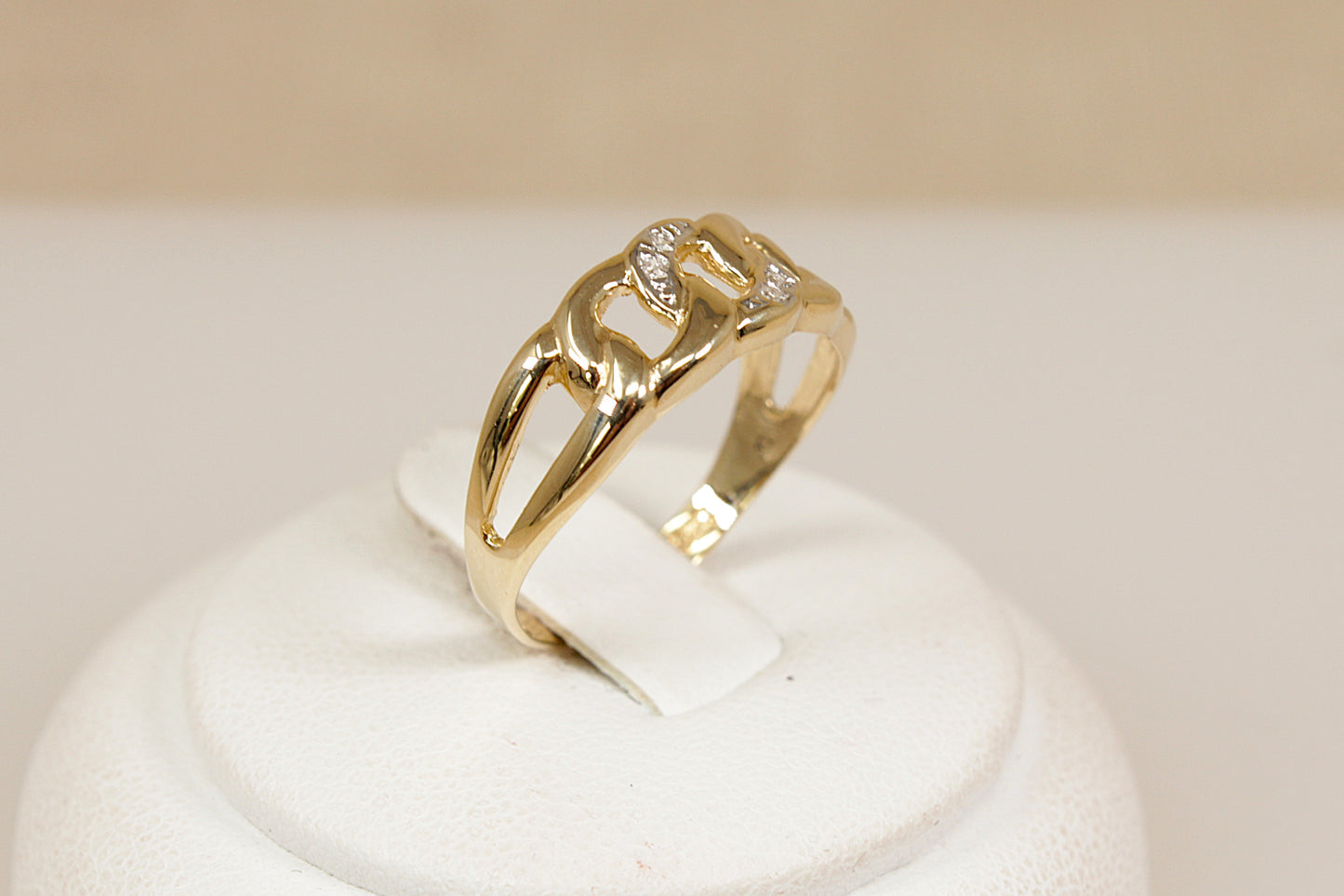 14ct Gold Diamond Knot Design Ring