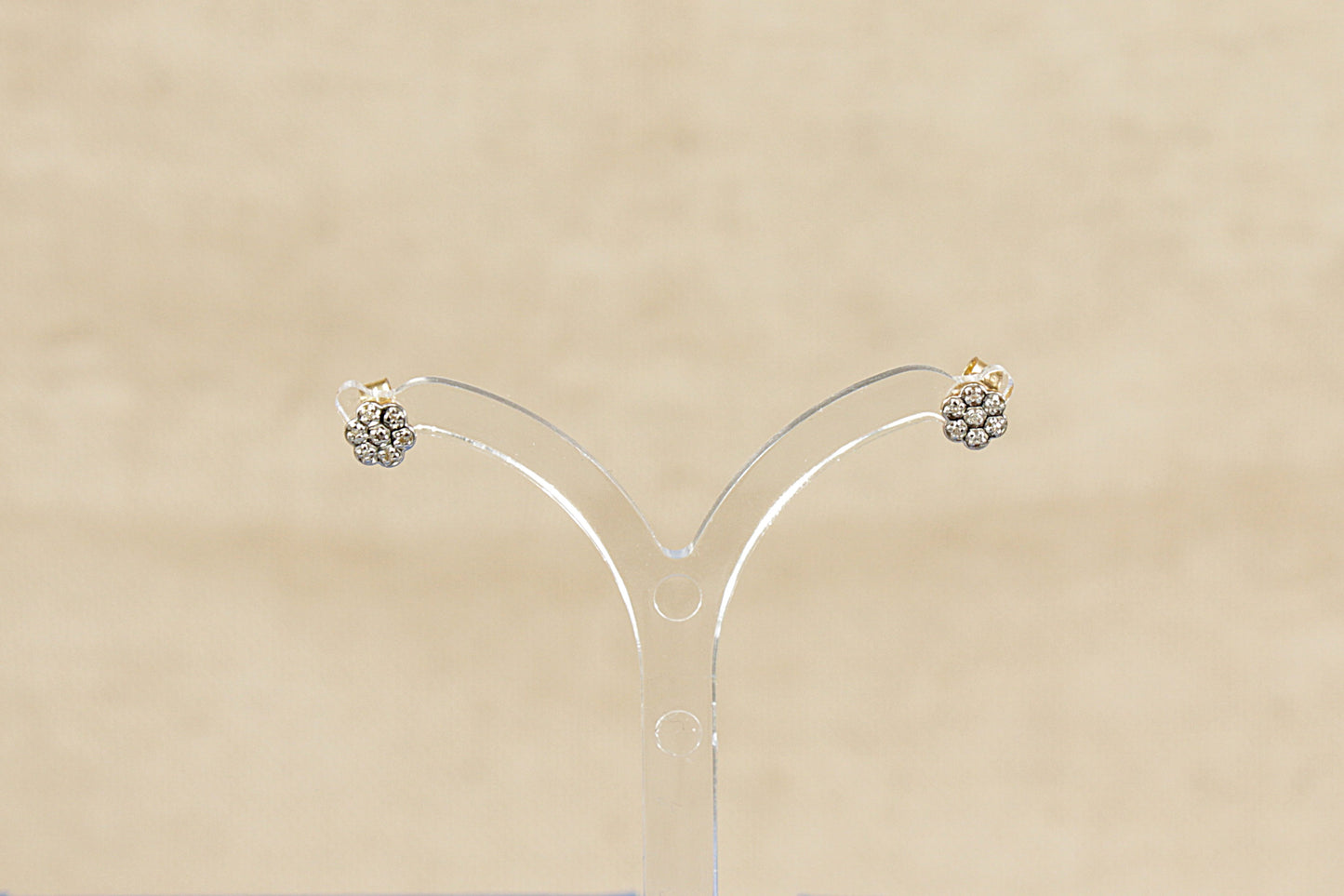 9ct Gold Diamond Daisy Design Stud Earrings