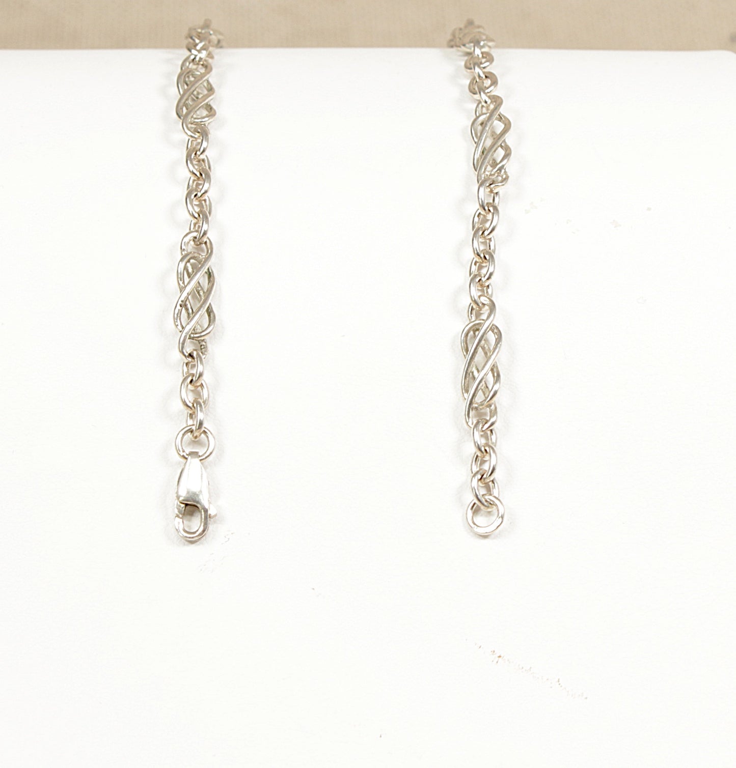 Silver Celtic Knot Links Necklaces