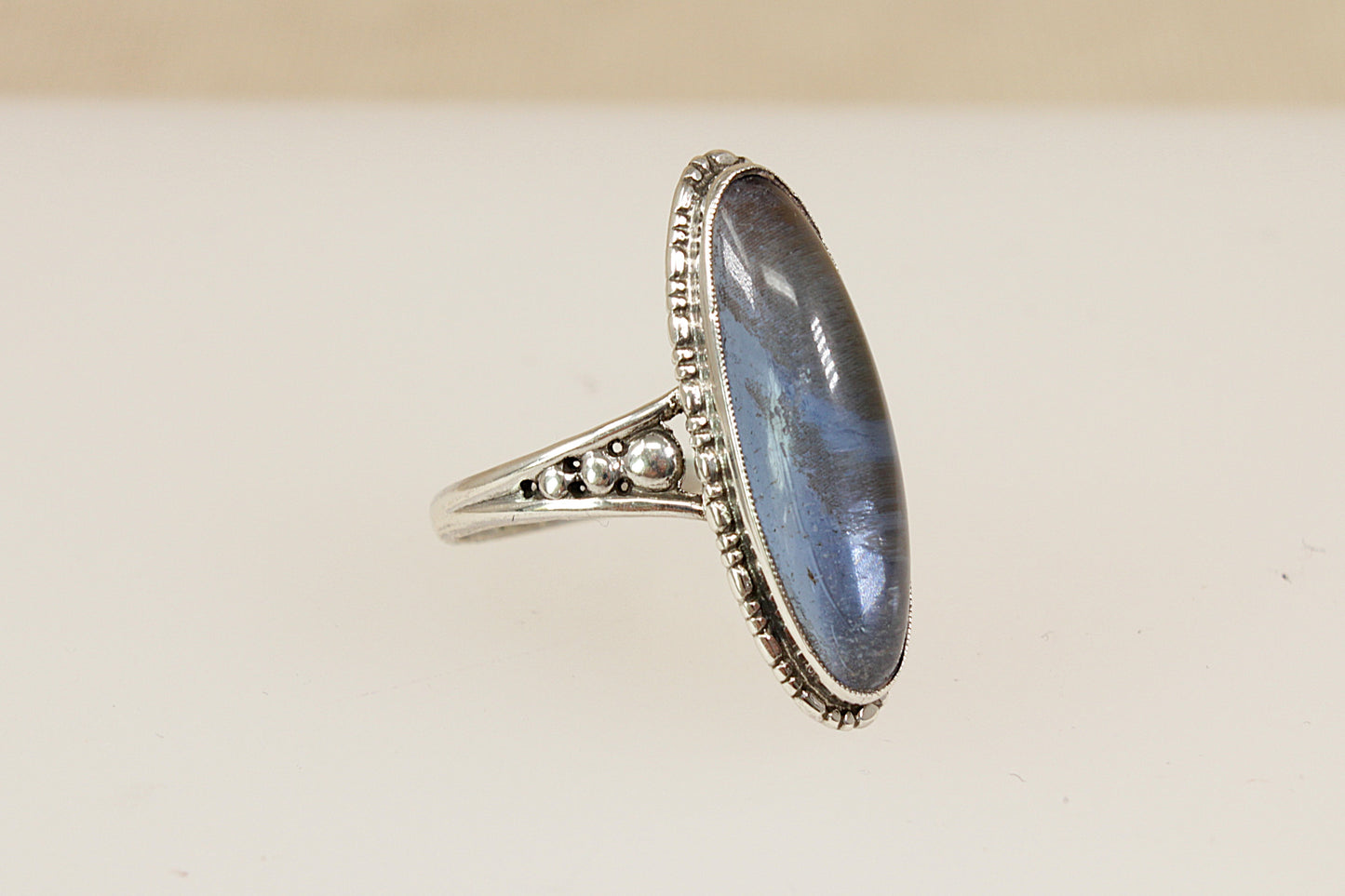 Vintage Silver Labradorite Navette Ring