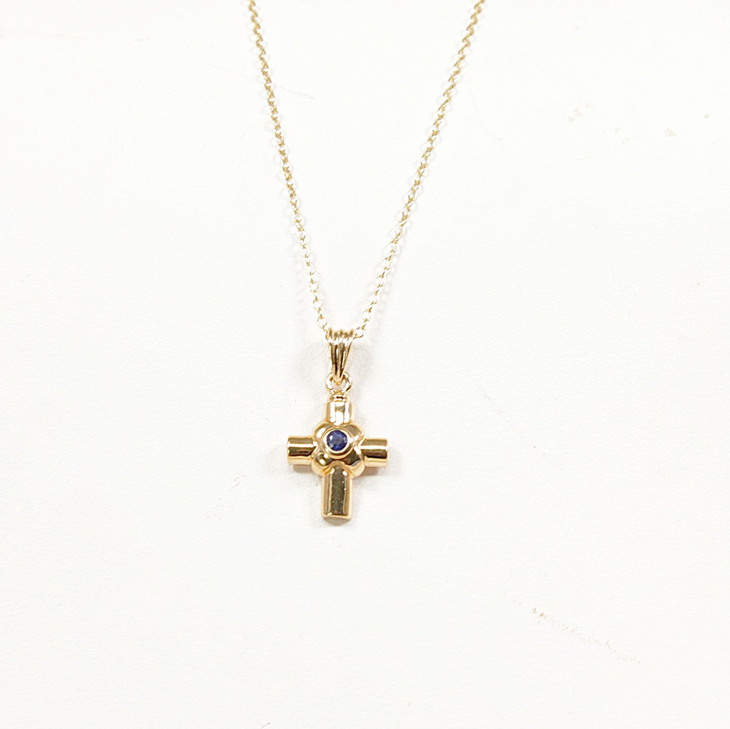 9ct Gold Sapphire Pendant and Chain Necklace