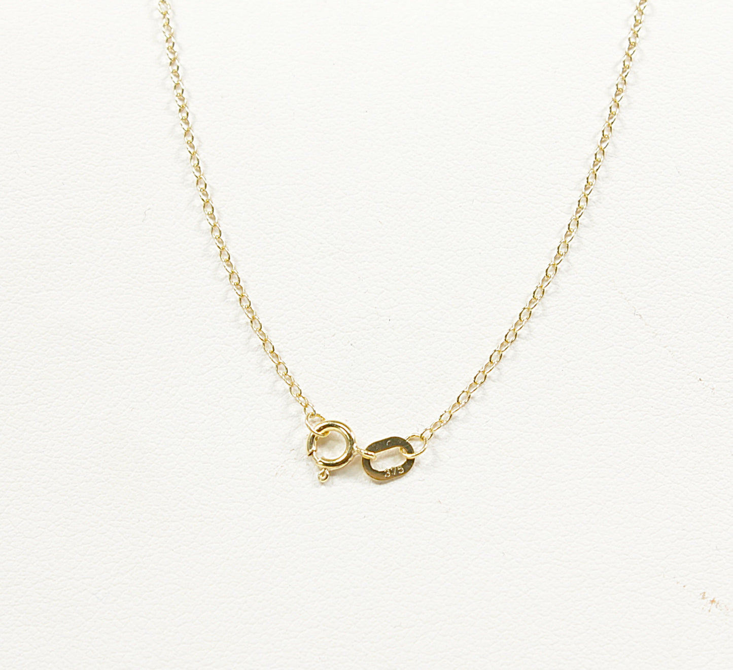 9ct Gold Sapphire Pendant and Chain Necklace