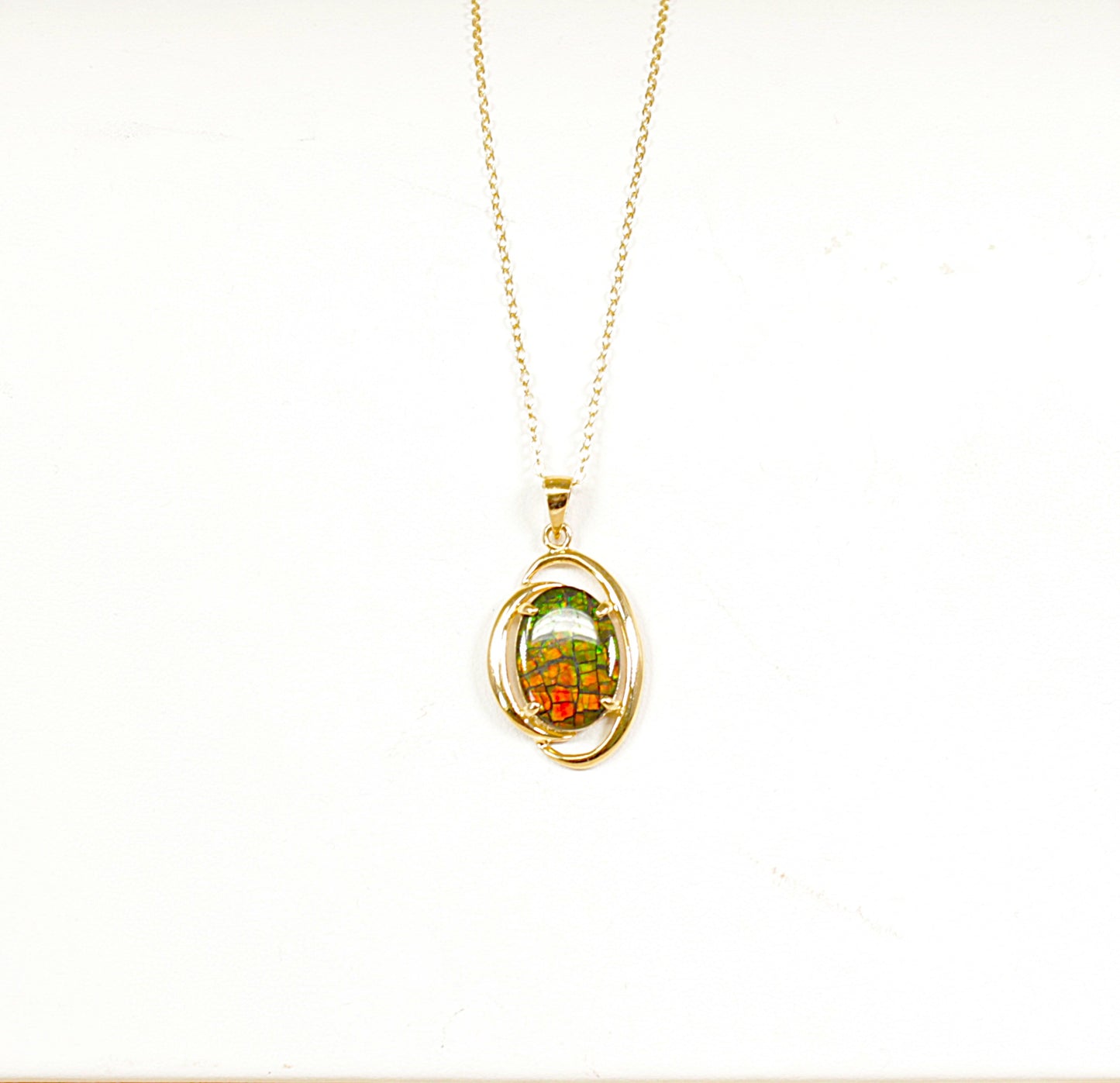 14ct Gold Opal Pendant and Chain Necklace