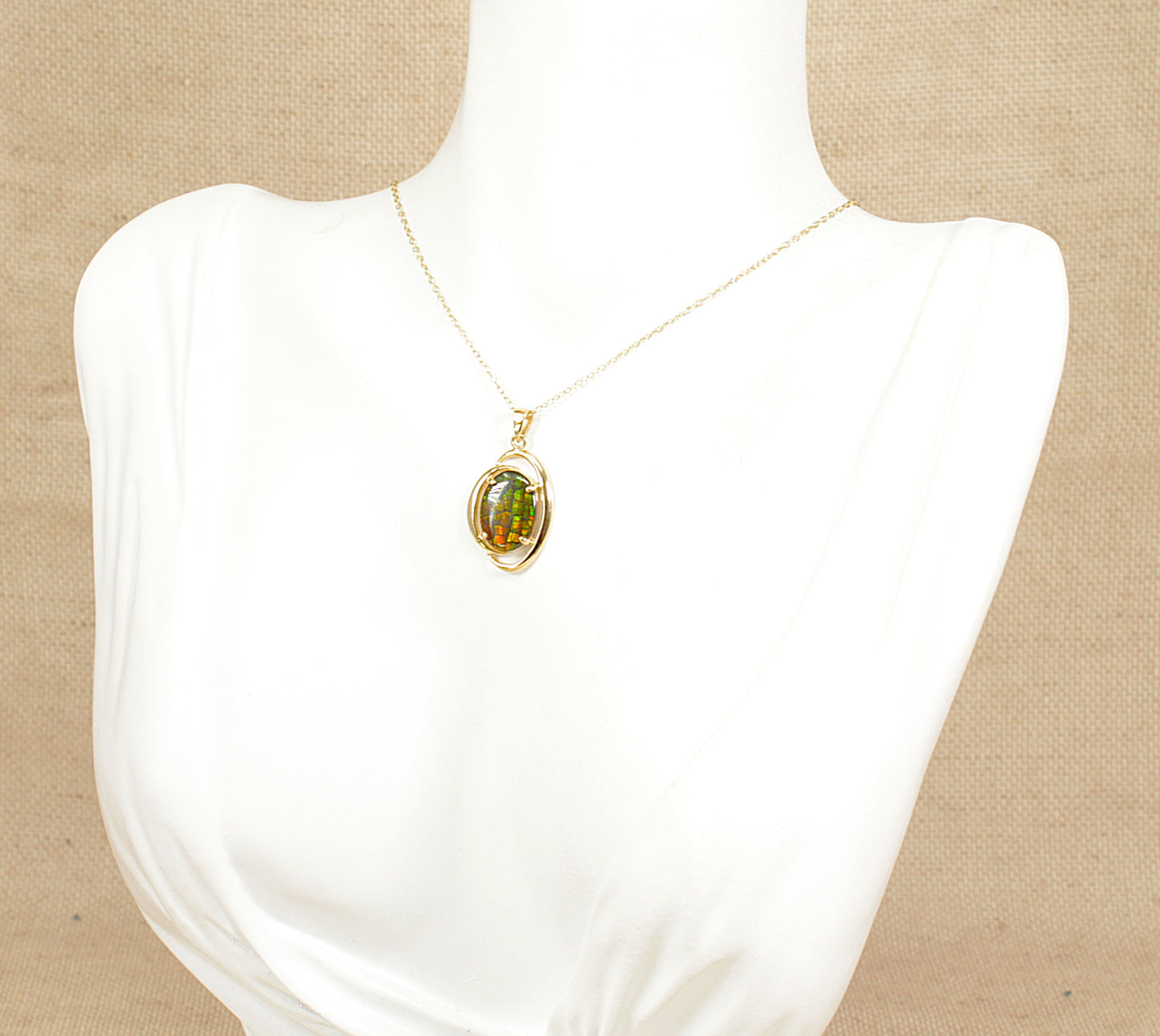 14ct Gold Opal Pendant and Chain Necklace