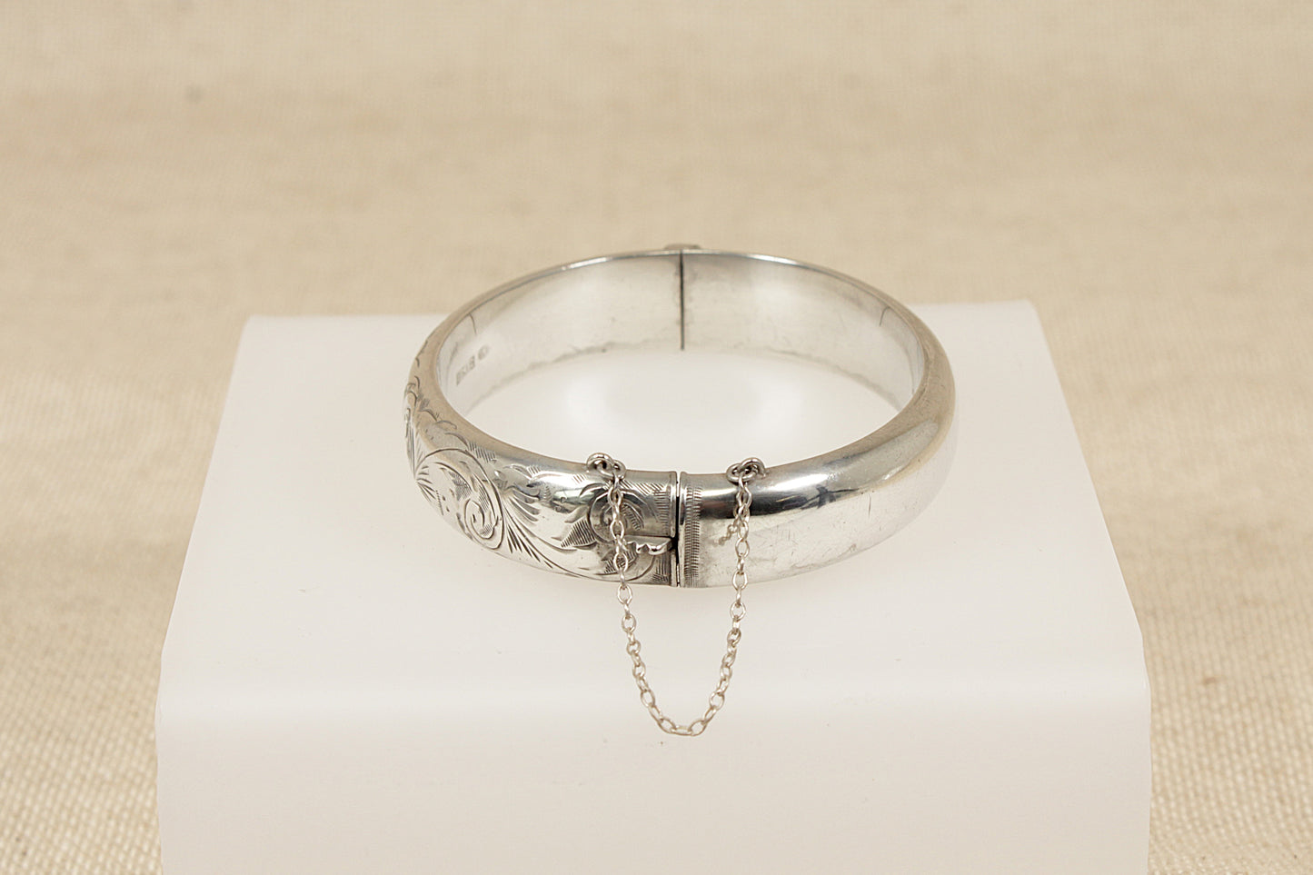 Vintage Silver Hinged Bangle