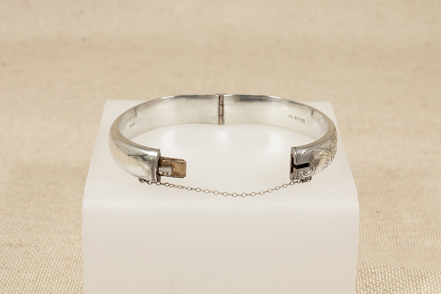 Vintage Silver Hinged Bangle