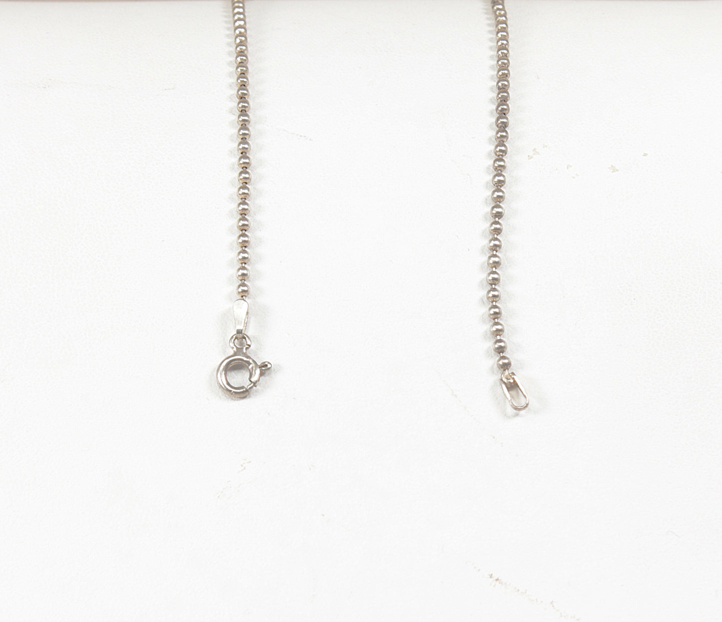 Collana pendente modernista in argento
