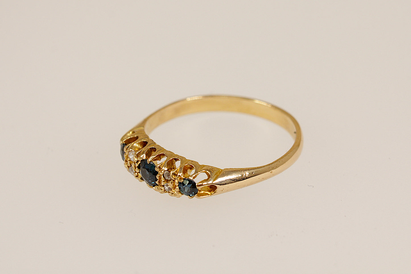 18ct Antique Edwardian Sapphire and Diamond Ring