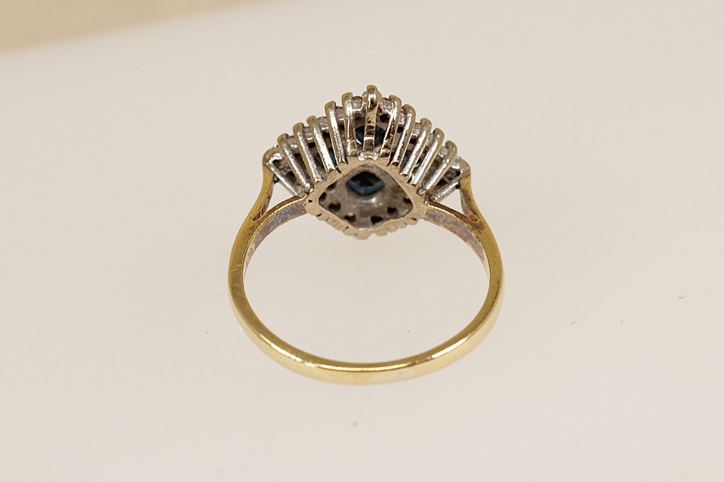 Vintage 18ct Sapphire and Diamond Cluster Ring