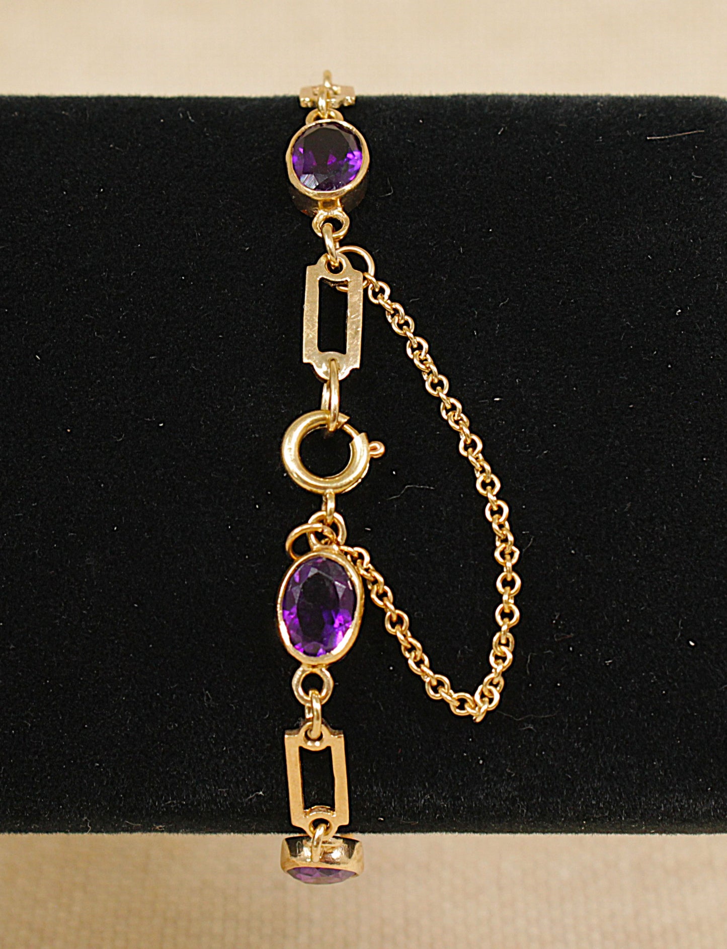 Vintage 9ctr Gold Amethyst Bracelet