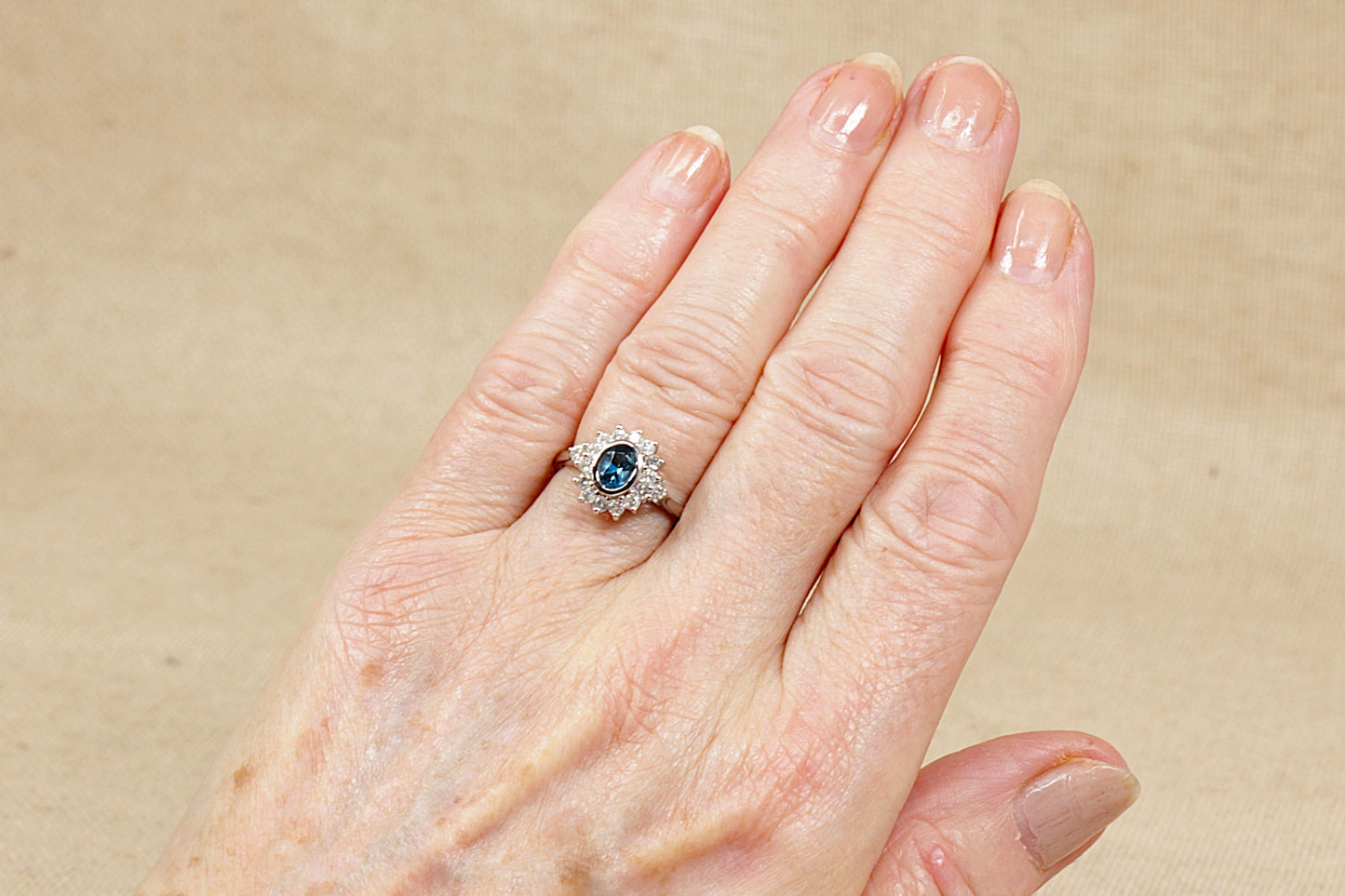 18ct White Gold London Blue Topaz & Diamond Ring (with certificate)