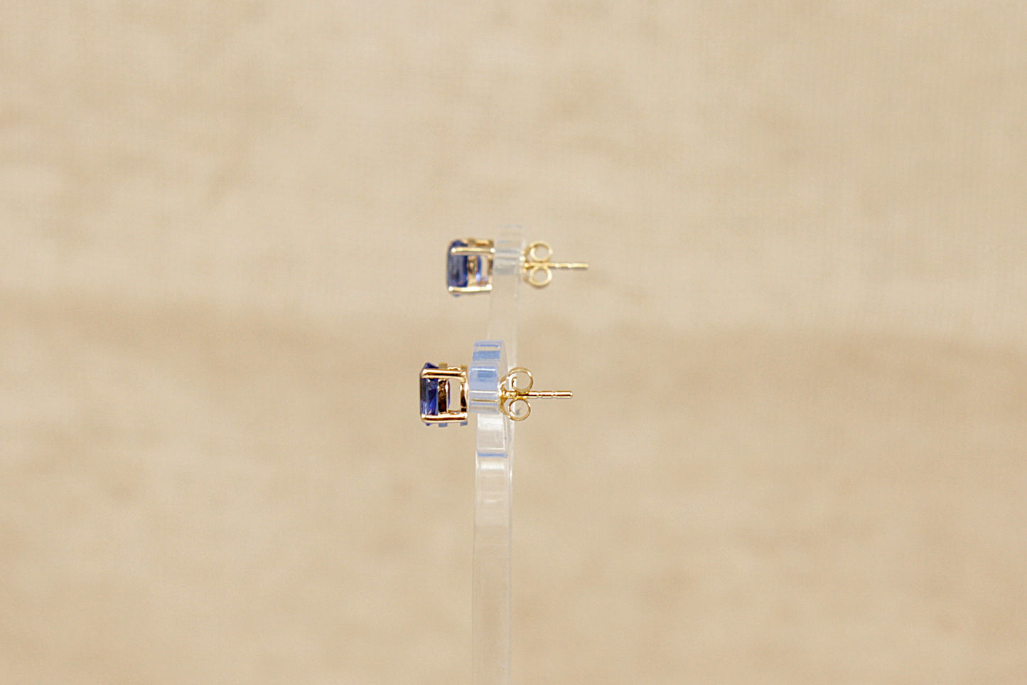 10ct Gold London Blue Topaz Stud Earring