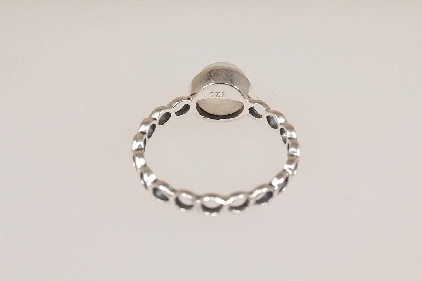 Silver Moonstone ‘Chain Link’ Solitaire Ring