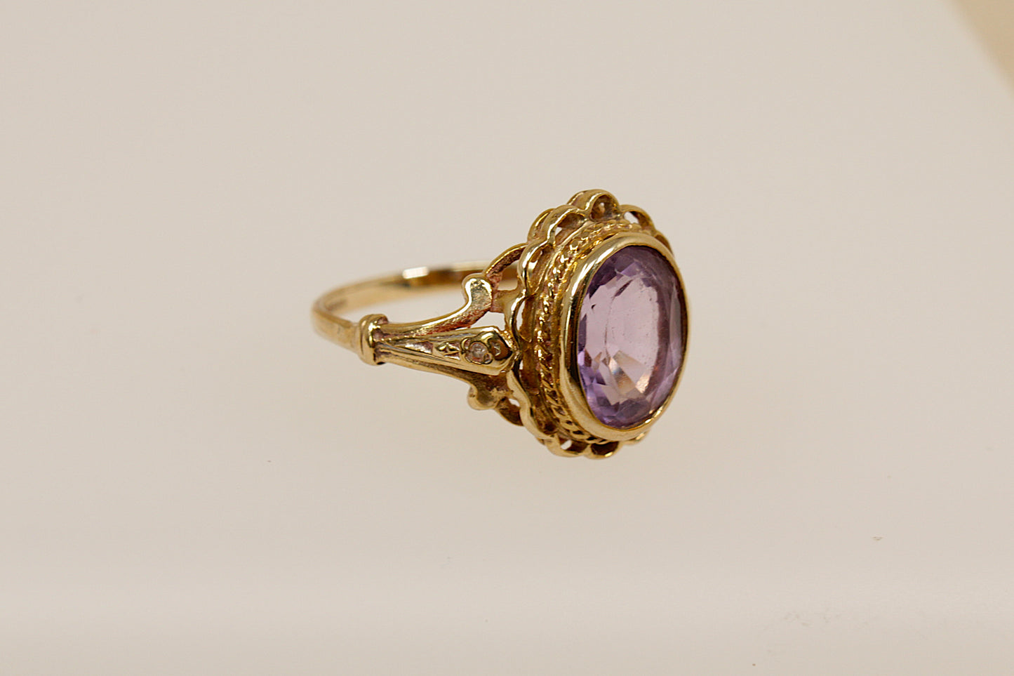 Vintage 9ct Amethyst Gold Ring