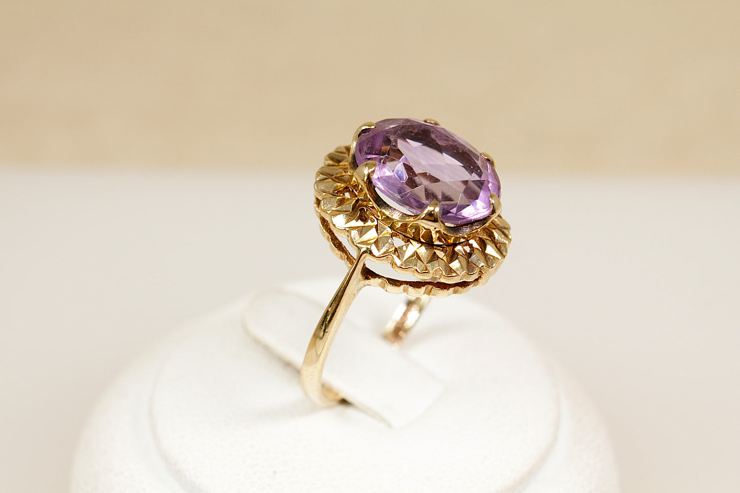 Vintage 9ct Amethyst Solitaire Ring