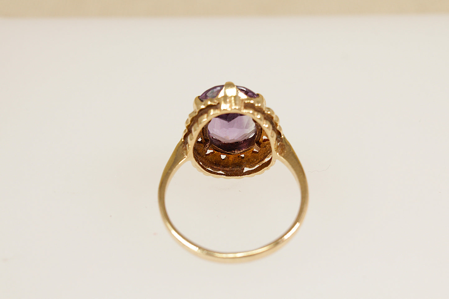 Vintage 9ct Amethyst Solitaire Ring