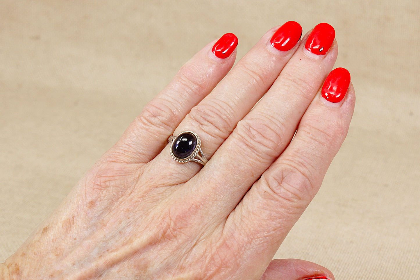 Stunning Vintage Silver & Blue Iolite Solitaire Ring