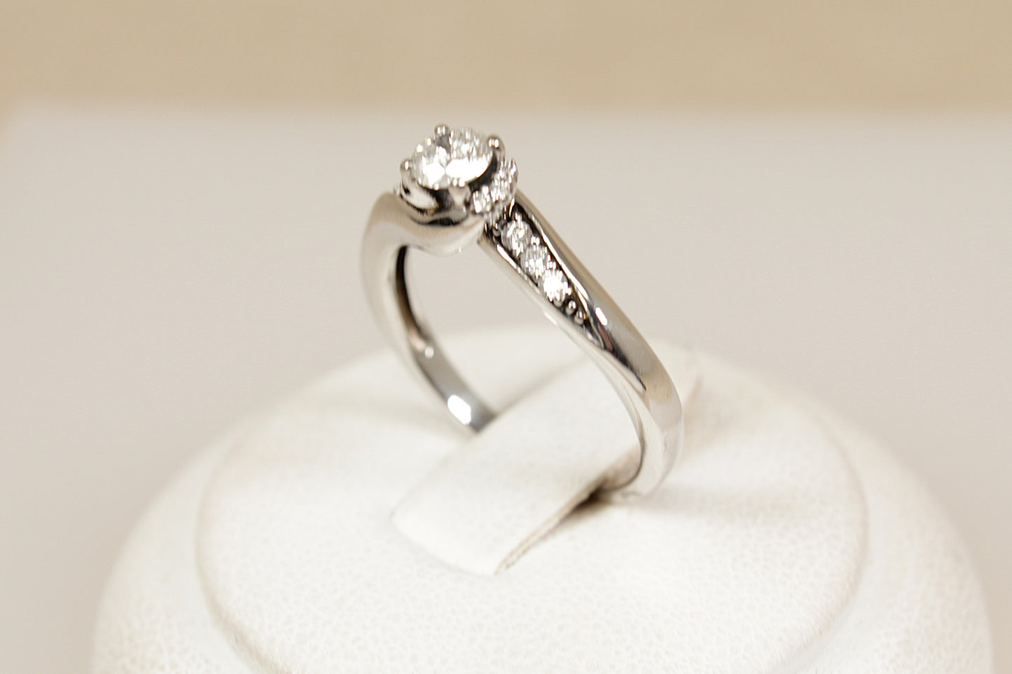9ct White Gold Diamond Solitaire Ring