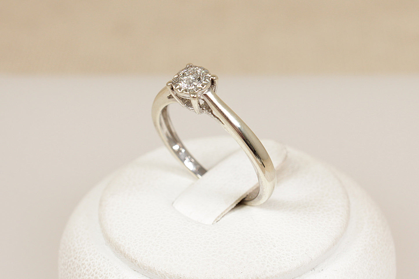 9ct White Gold Diamond Solitaire Ring