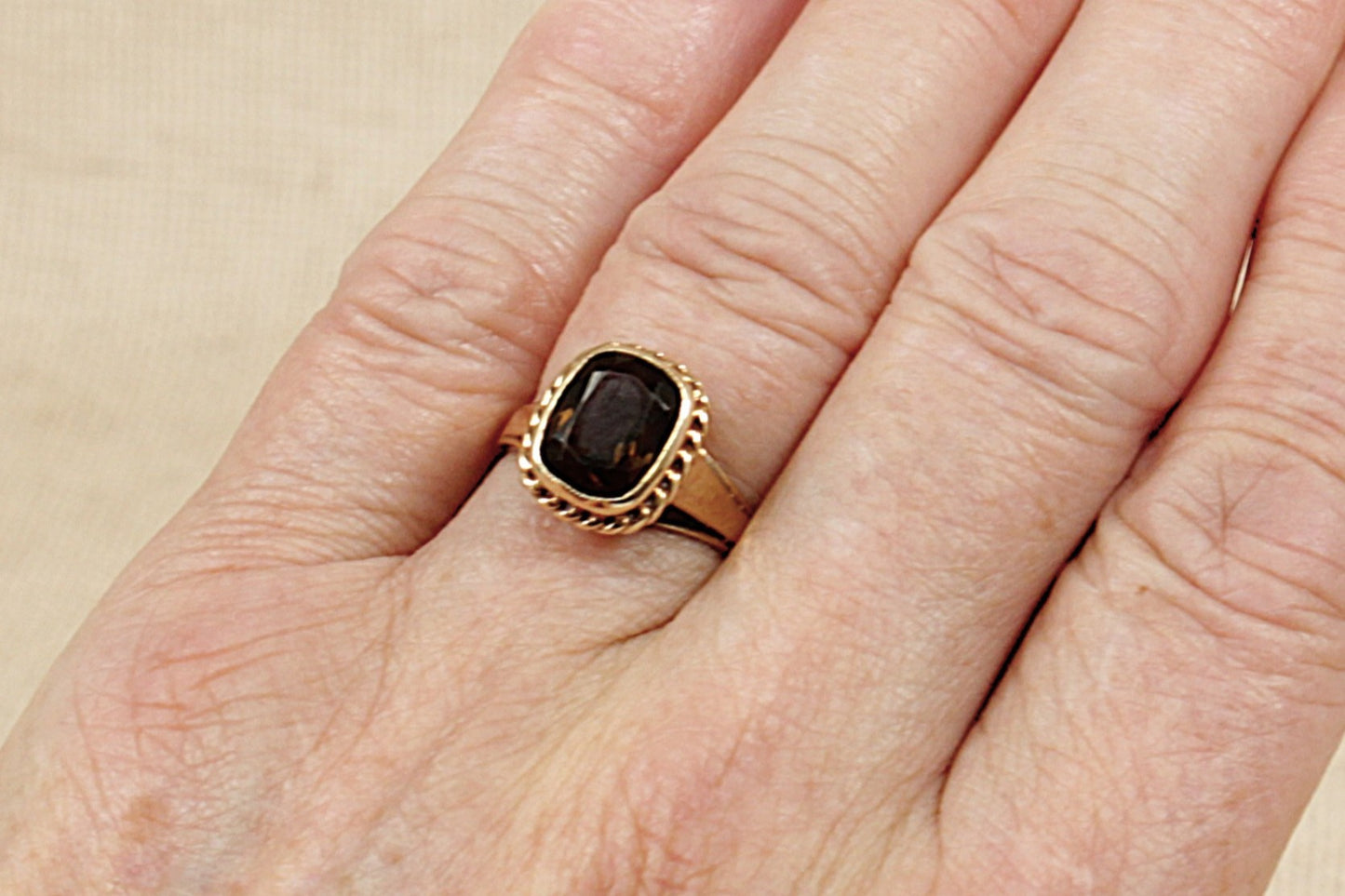 Vintage 9ct Gold Smokey Quartz Ring
