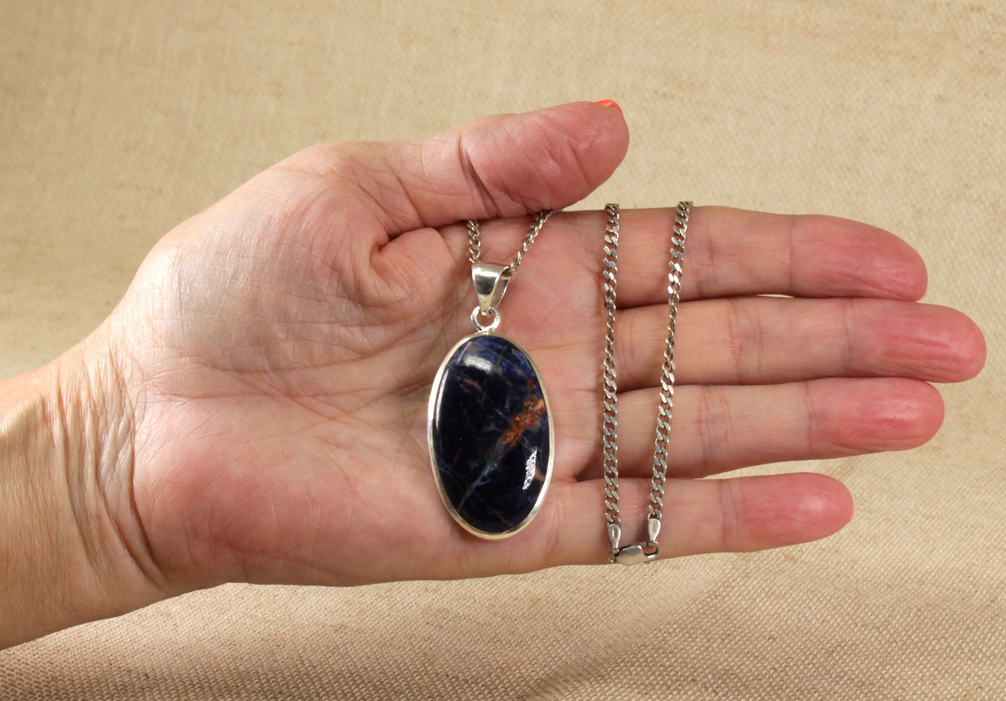 Silver Agate Pendant Necklace