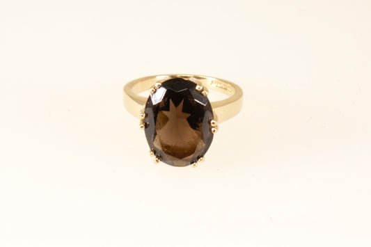 9ct yellow gold smokey quartz solitaire ring