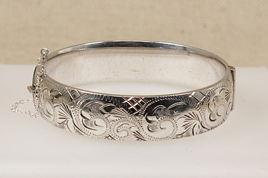 Vintage Solid Silver Hinged Bangle Bracelet
