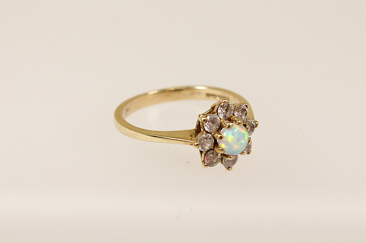 9ct Opal Daisy Ring