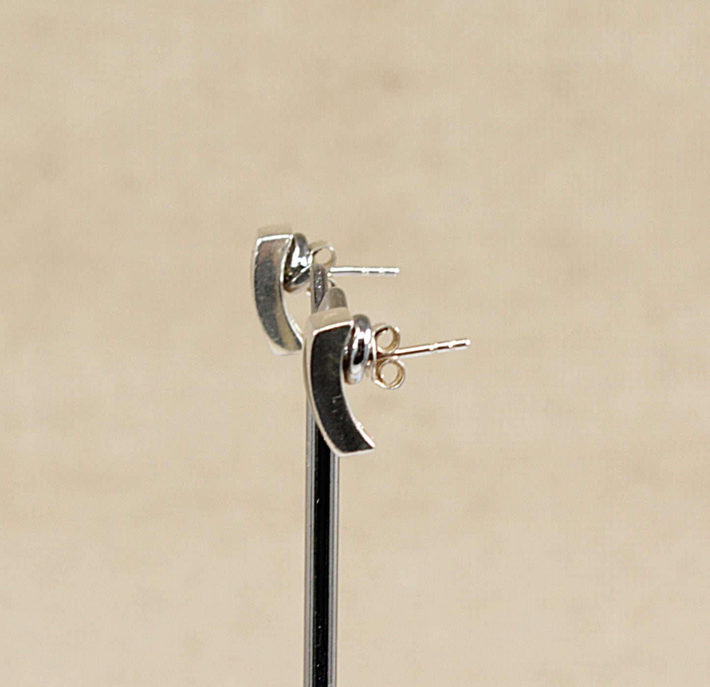 Silver Onyx Stud Earring
