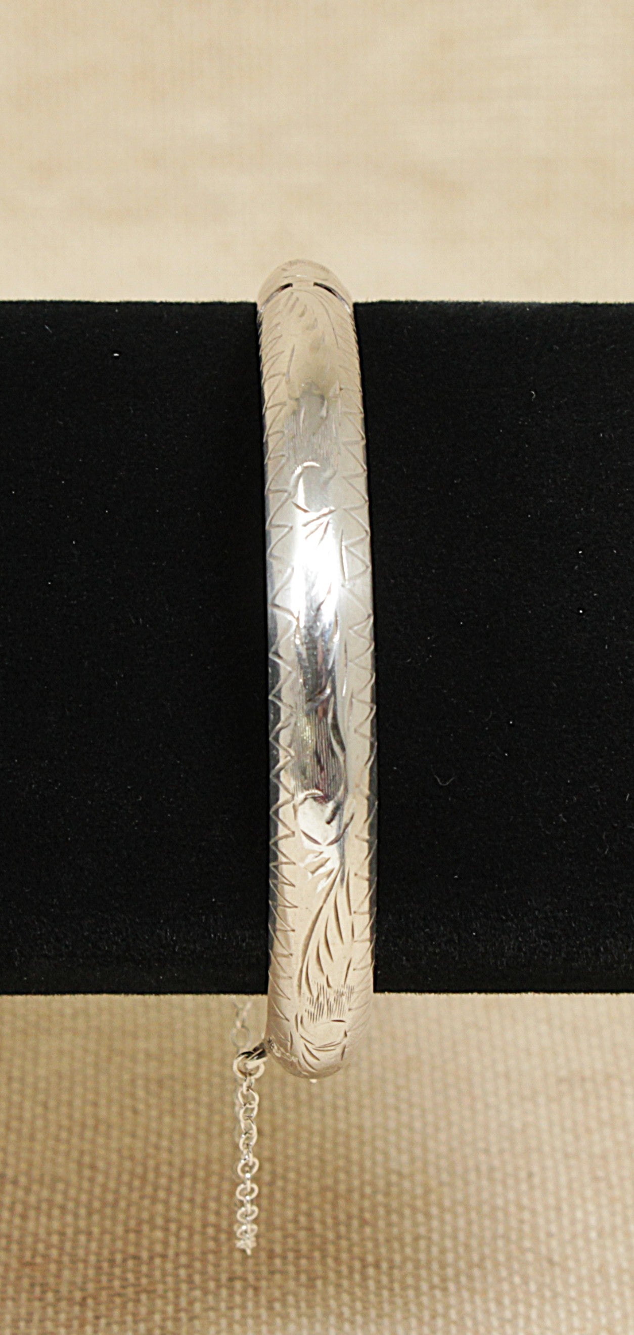 Vintage Silver Hinged Bangle Bracelet