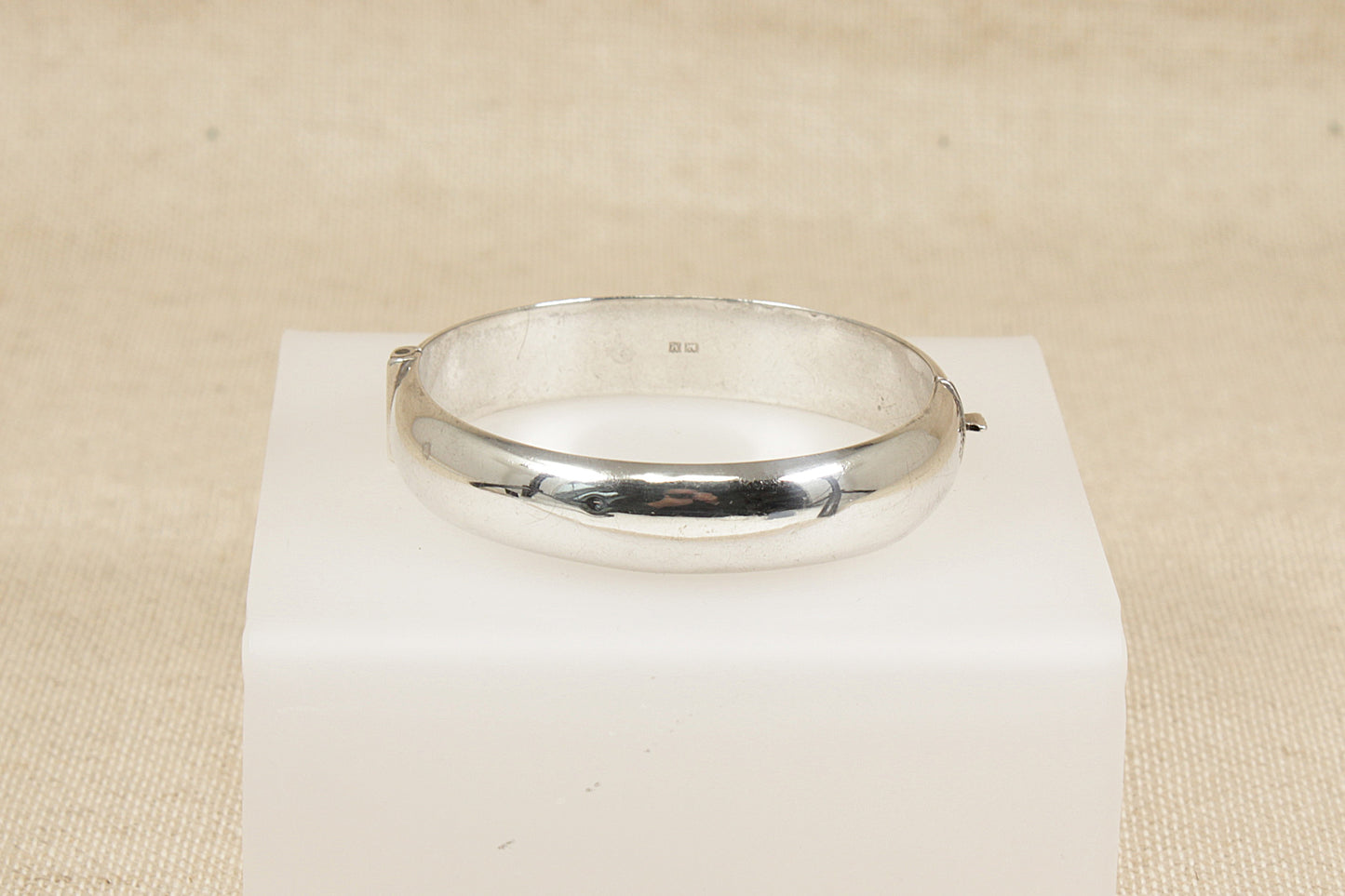 Vintage Silver Hinged Bangle Bracelet