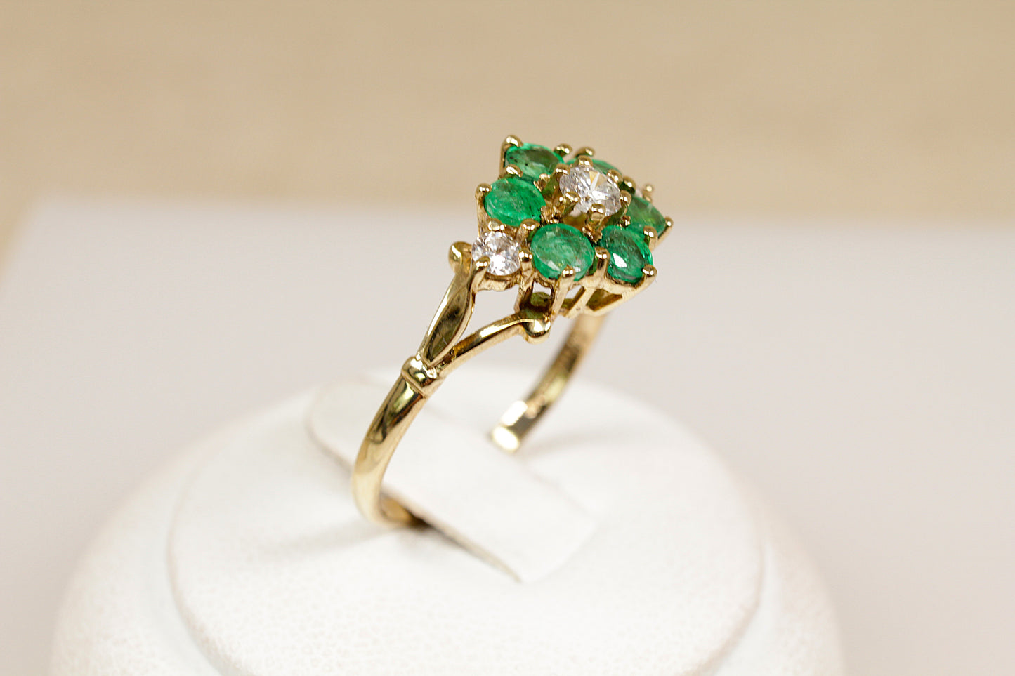 9ct Emerald & Diamond Cluster Ring
