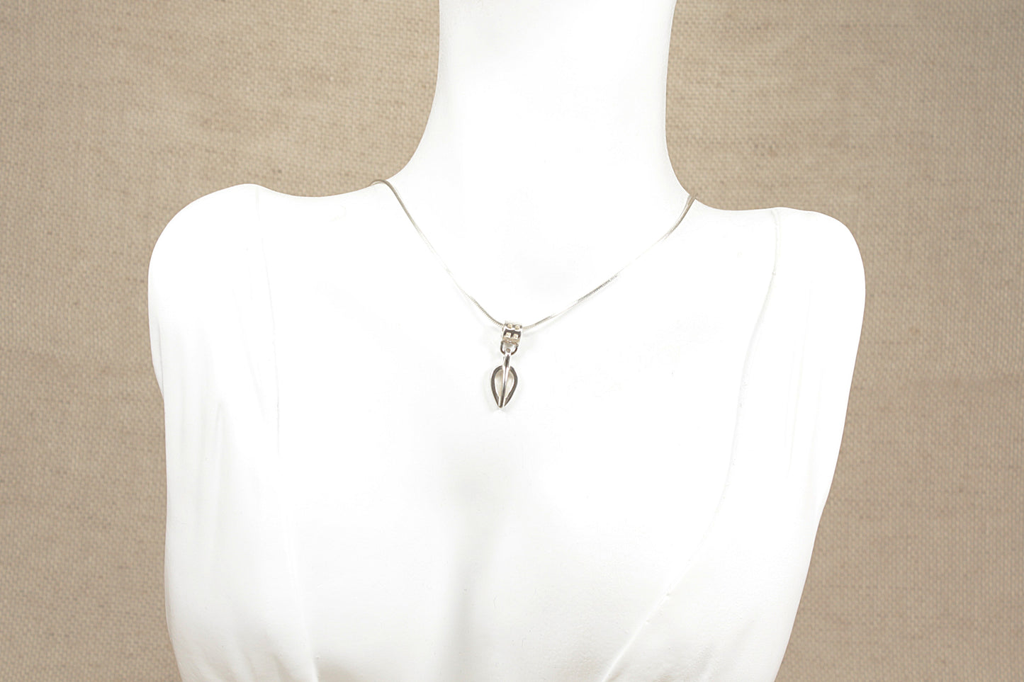 Silver Rennie Mackintosh’ Style Pendant Necklace