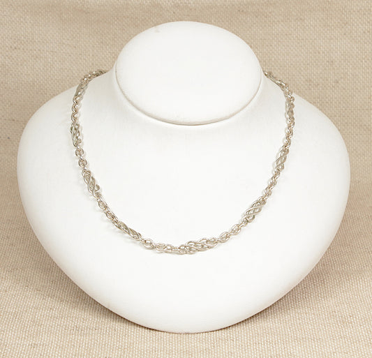Silver Celtic Knot Links Necklaces