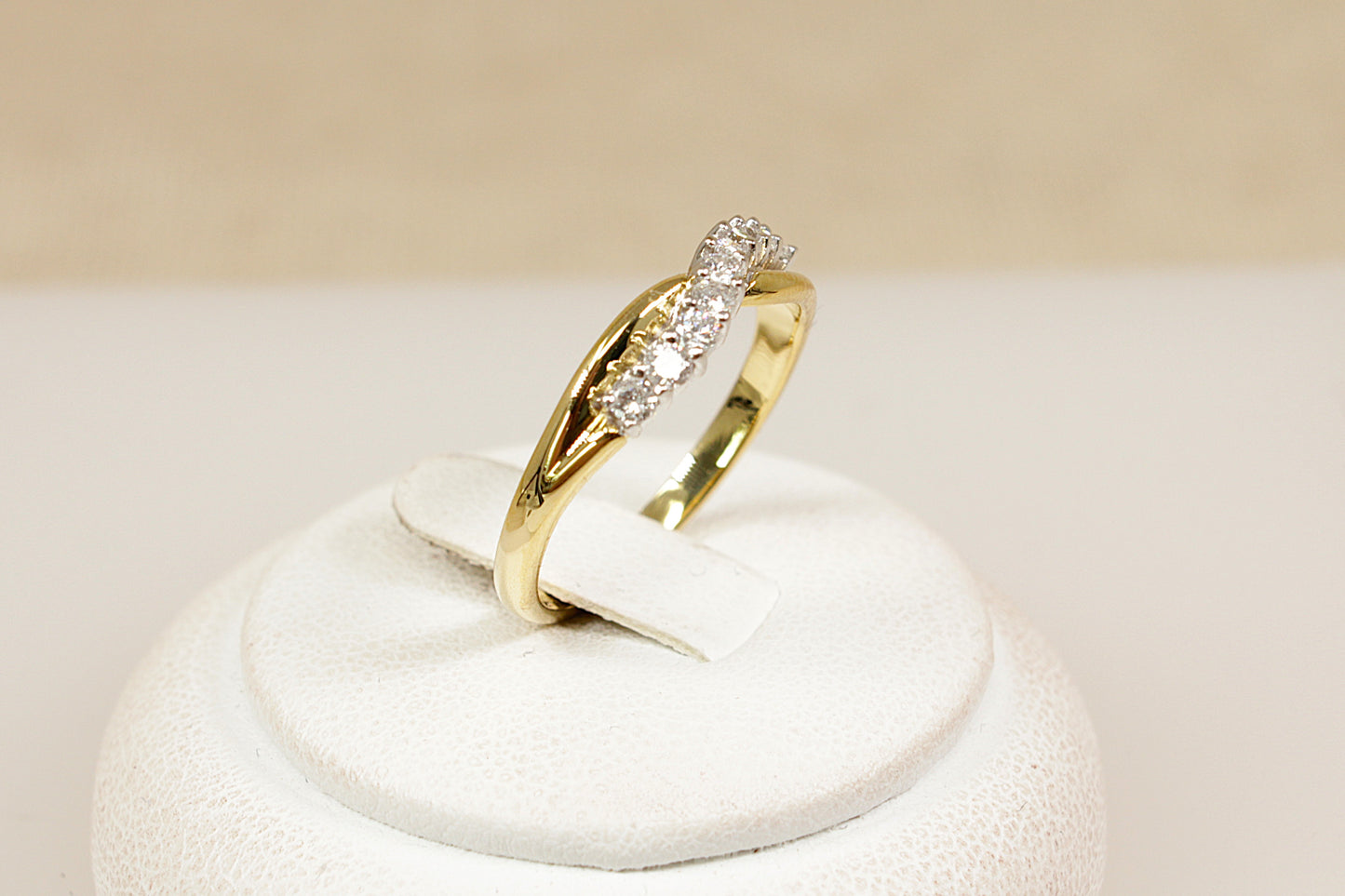 18ct Gold Diamond Half Eternity Ring