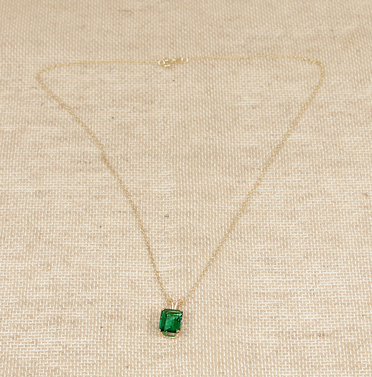 9ct Gold Green Diopside Pendant Necklace