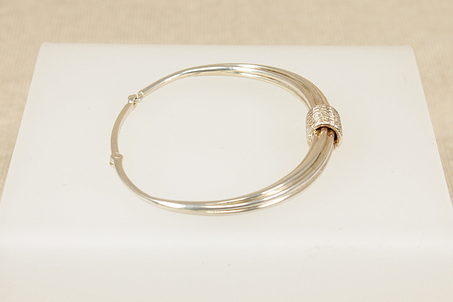 Vintage Silver Hinged Bangle Bracelets