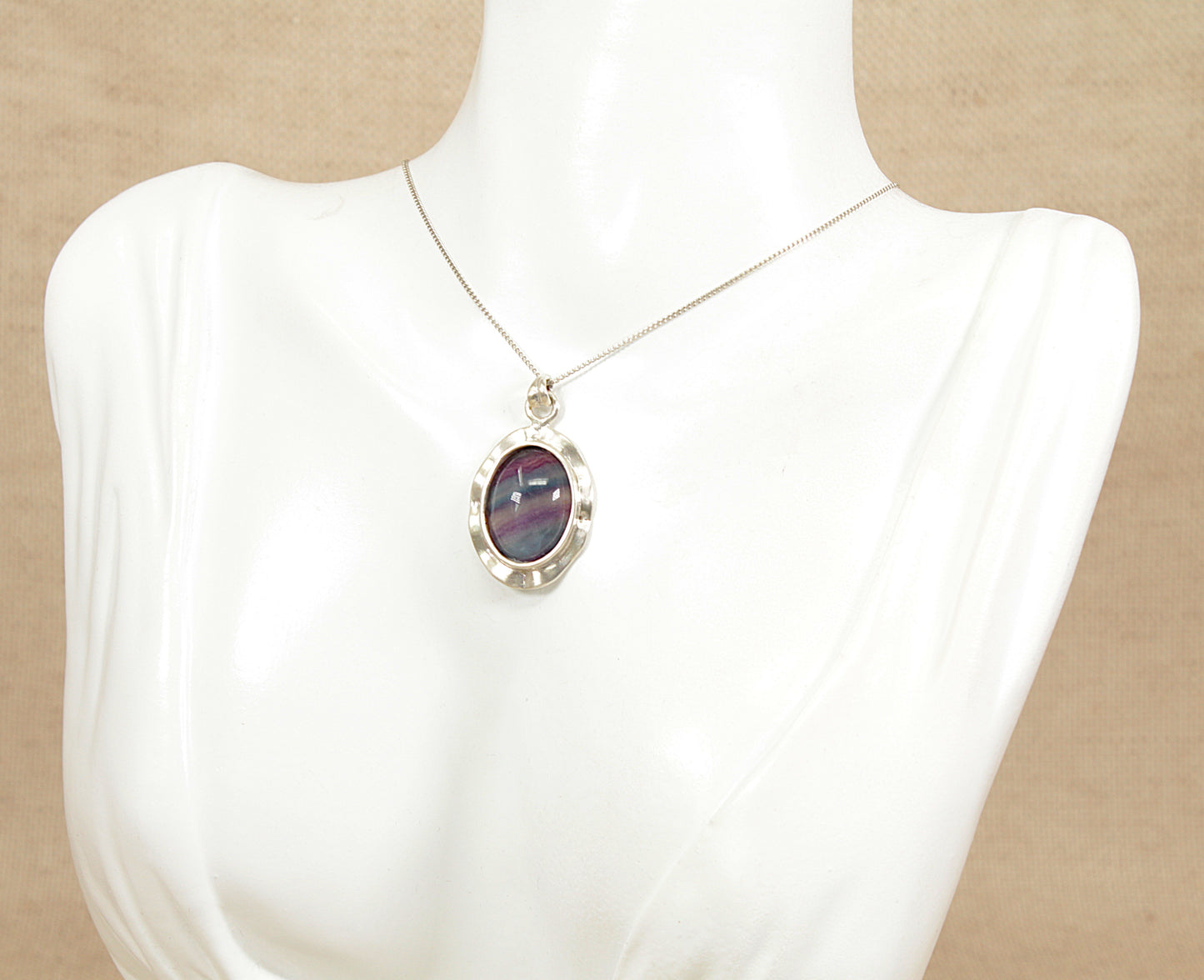 A Silver Studio Design Blue Banded Agate Pendant Necklace