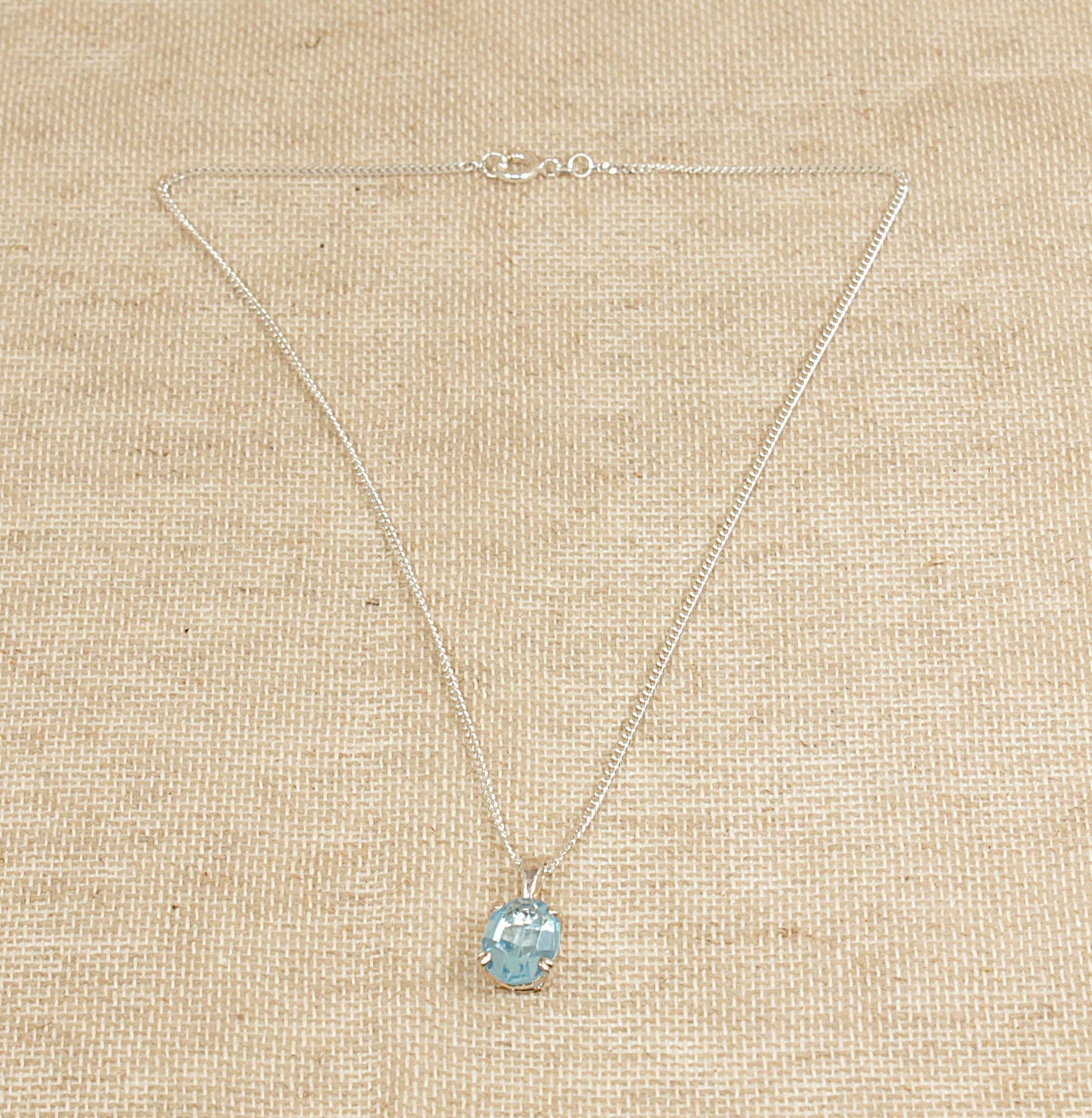 Silver Pendant and Chain Necklace