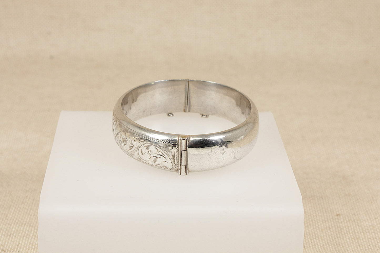 Vintage Silver Hinged Bangle