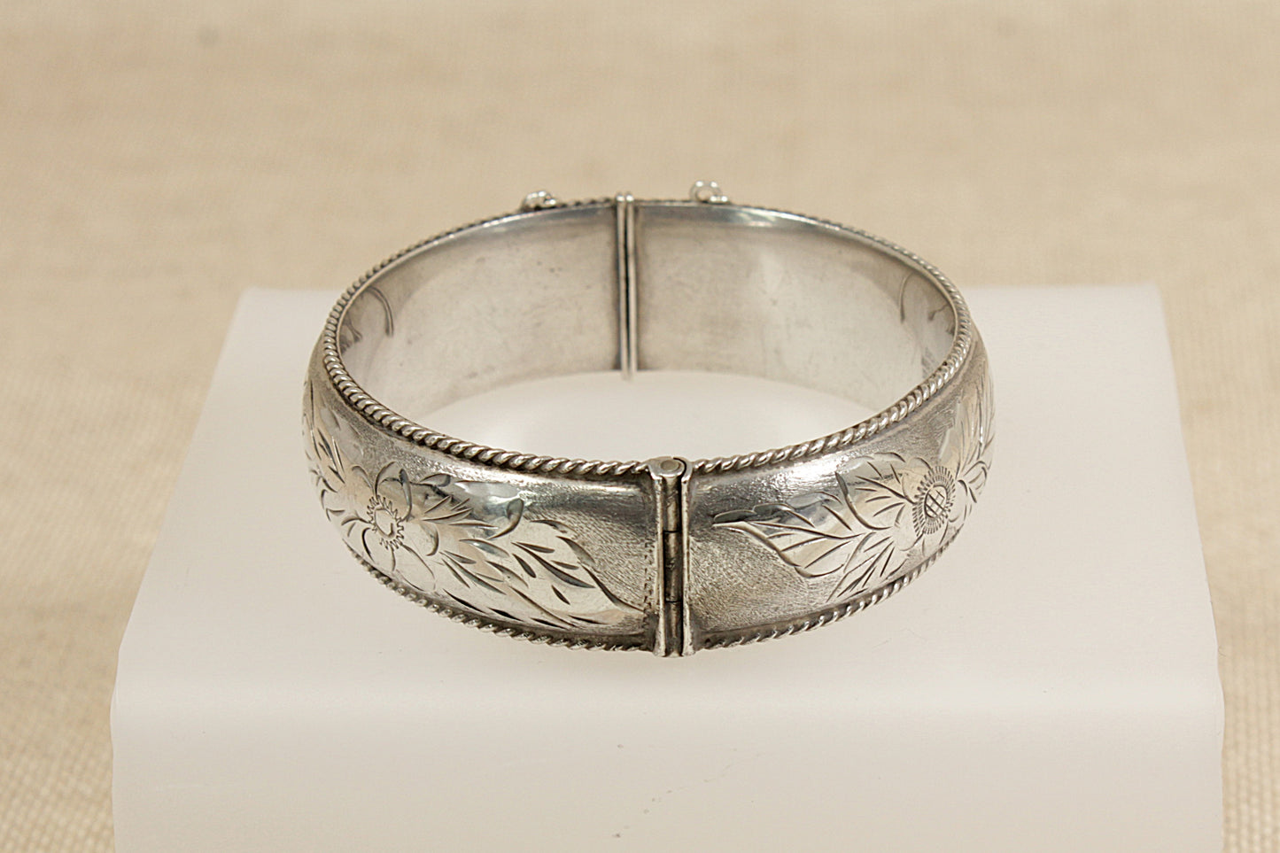 Vintage Silver Hinged Cuff Bangle