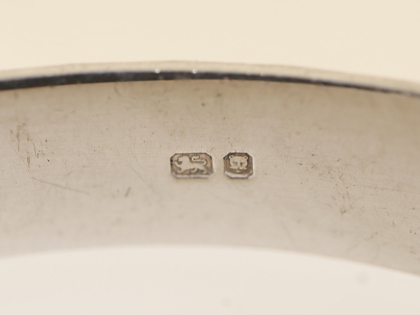 Solid Silver Vintage Hinged Bangle