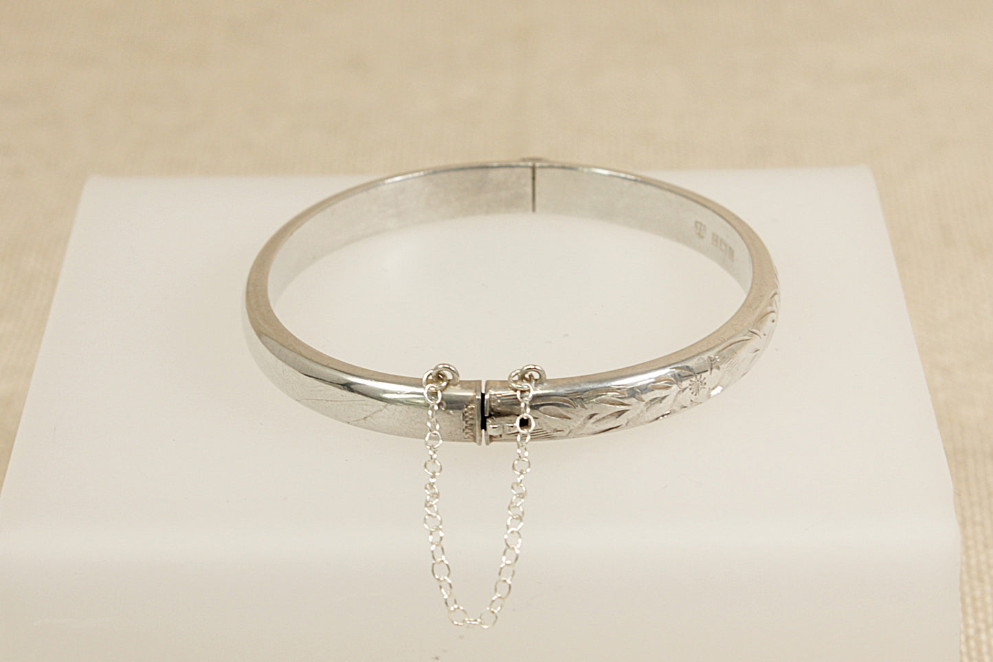 Vintage Silver Hinged Bangle