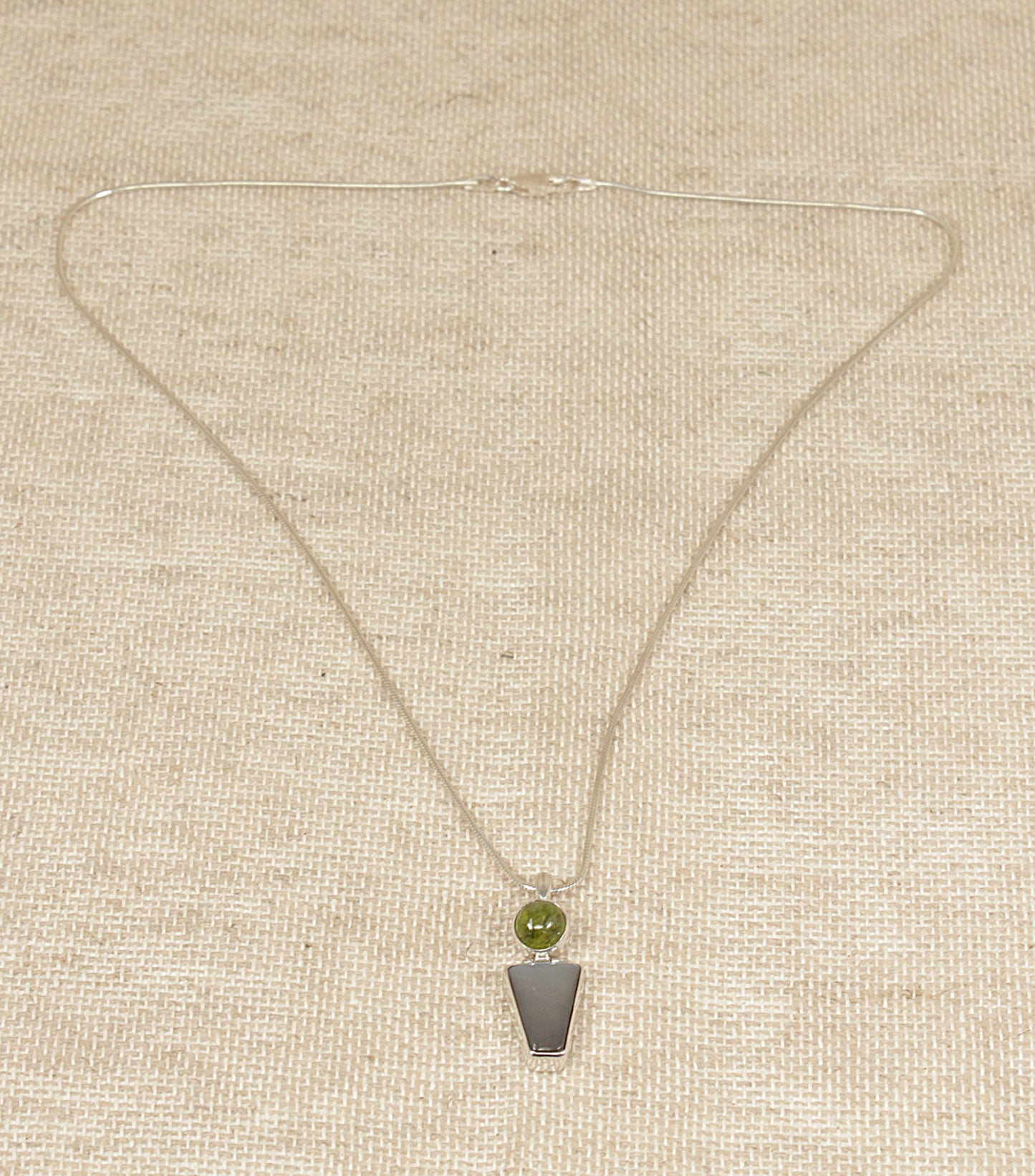 Silver Labradorite and Peridot Pendant and Chain Necklace