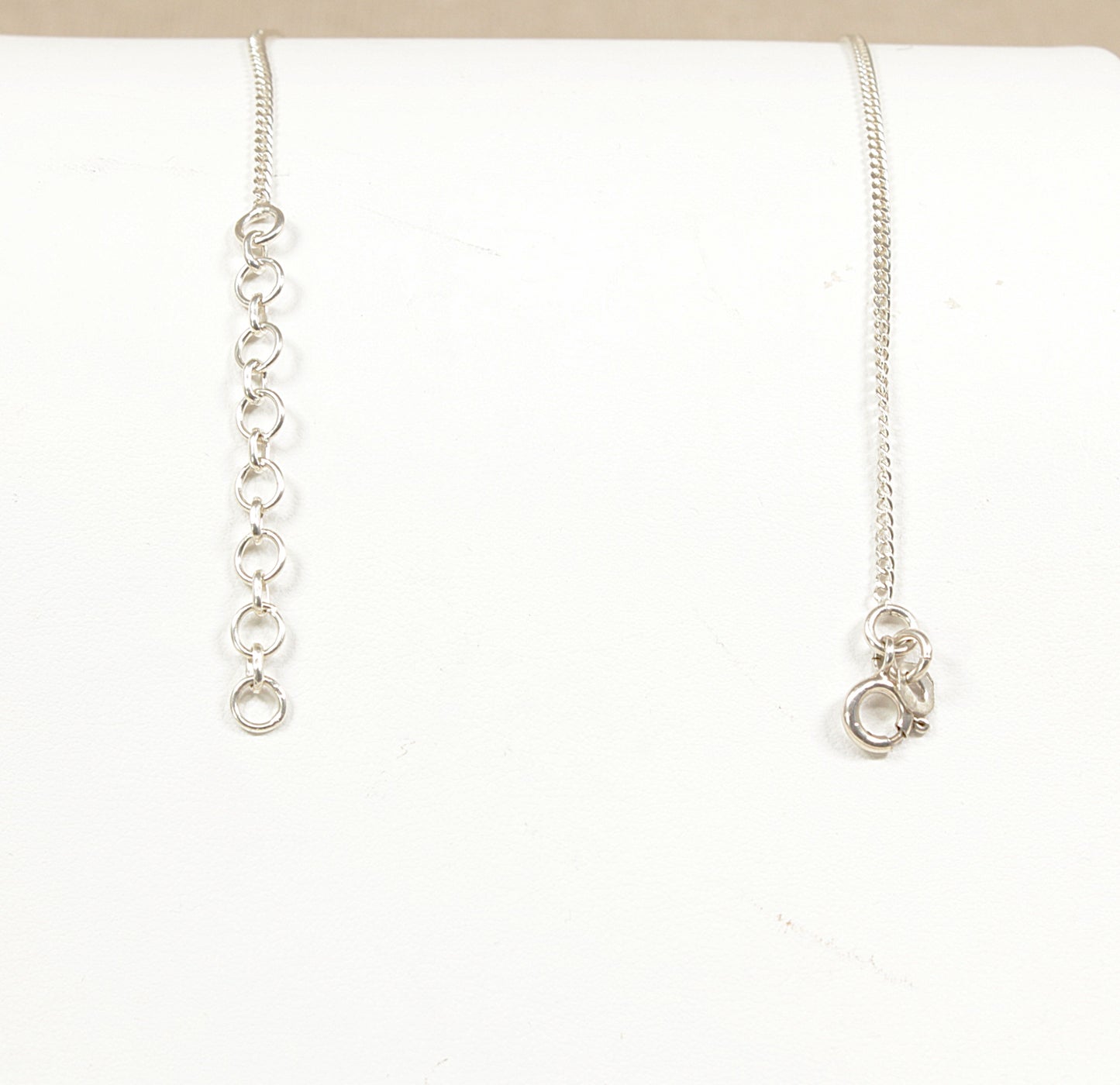 Silver and Peridot Necklet Necklace