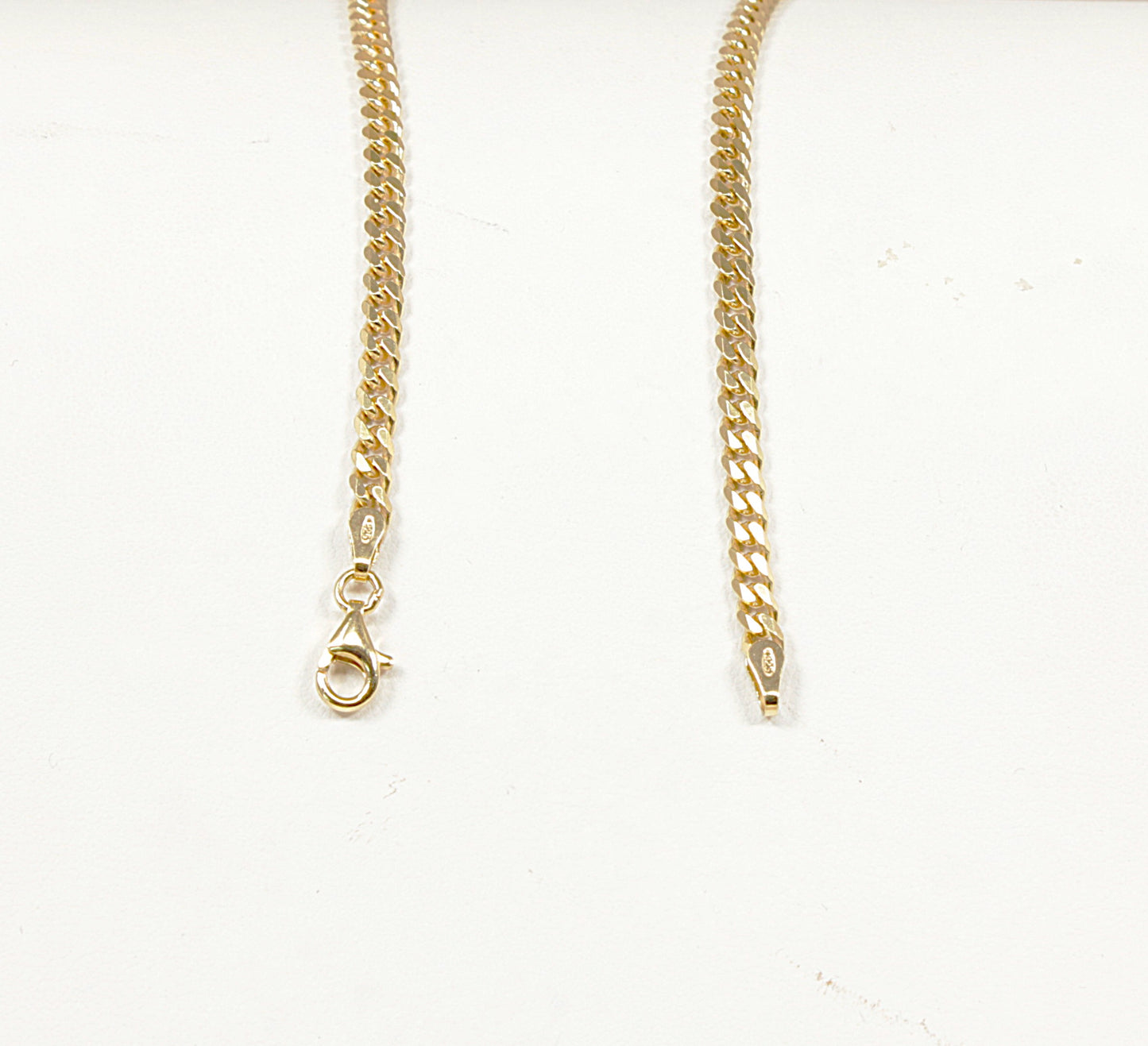 Silver Flat Curb Link Necklace.