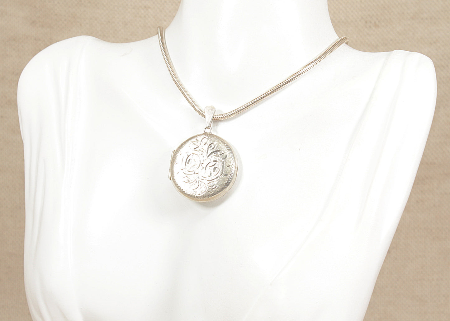 Vintage Silver Etched Locket and Chain